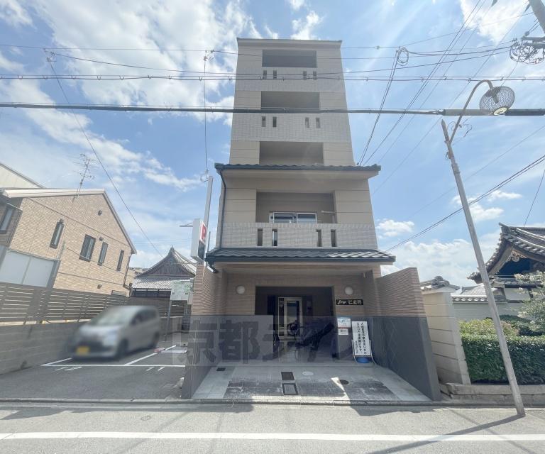 ラルゴ仁王門