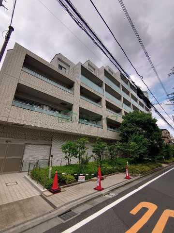メゾンカルム市谷仲之町
