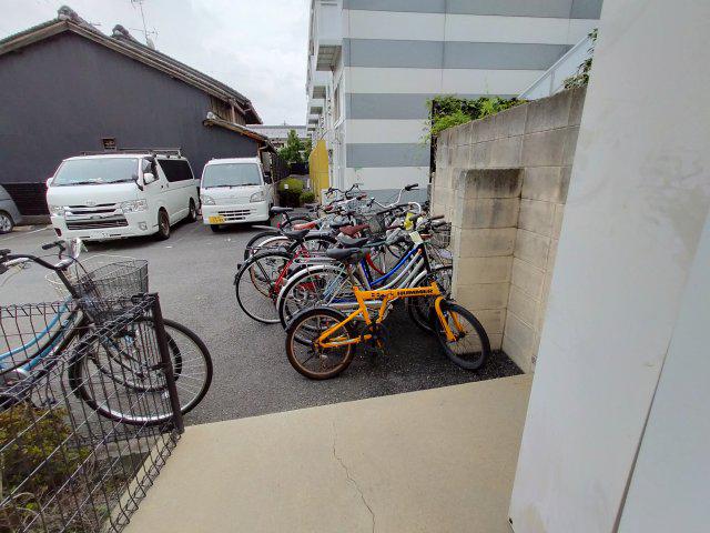 レオパレスサンシャイン田中21