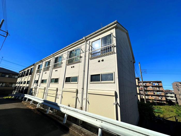 SHALAROSTE HILLS MACHIDA