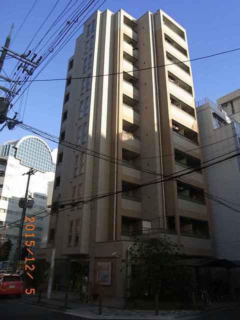 イーストクレセント