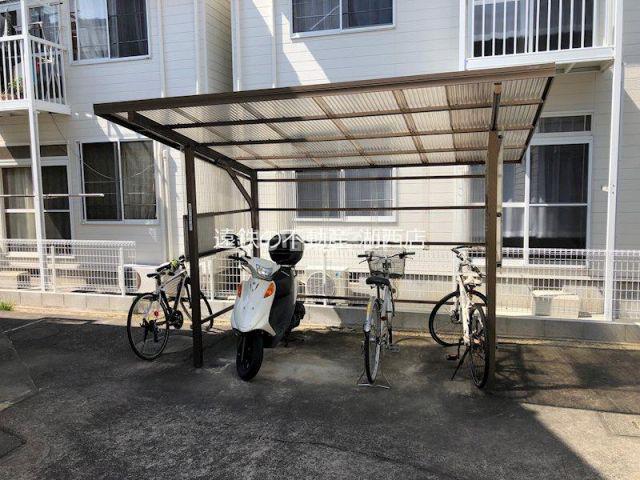 メゾン谷上A