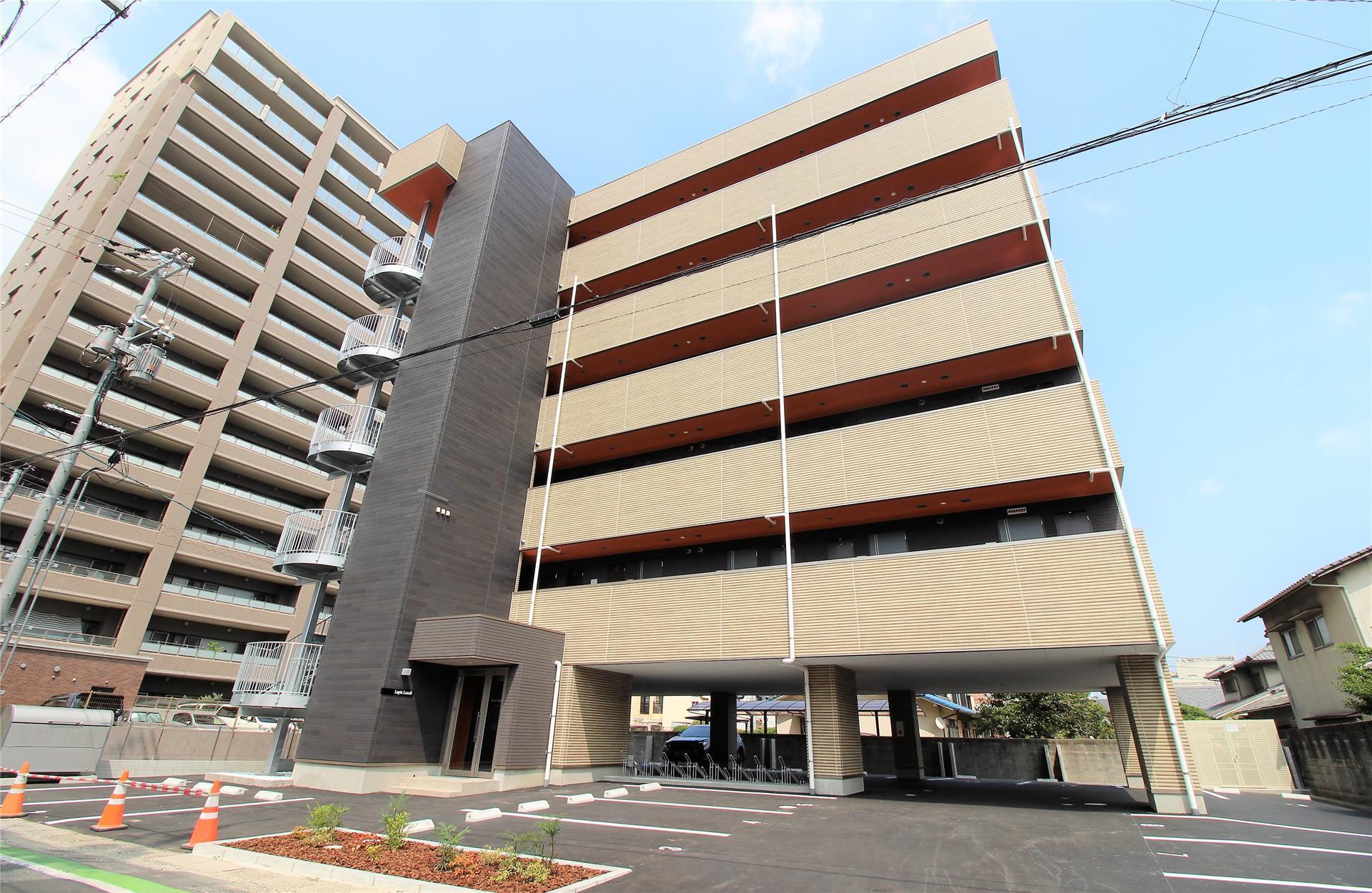 LAPIS LAZULI