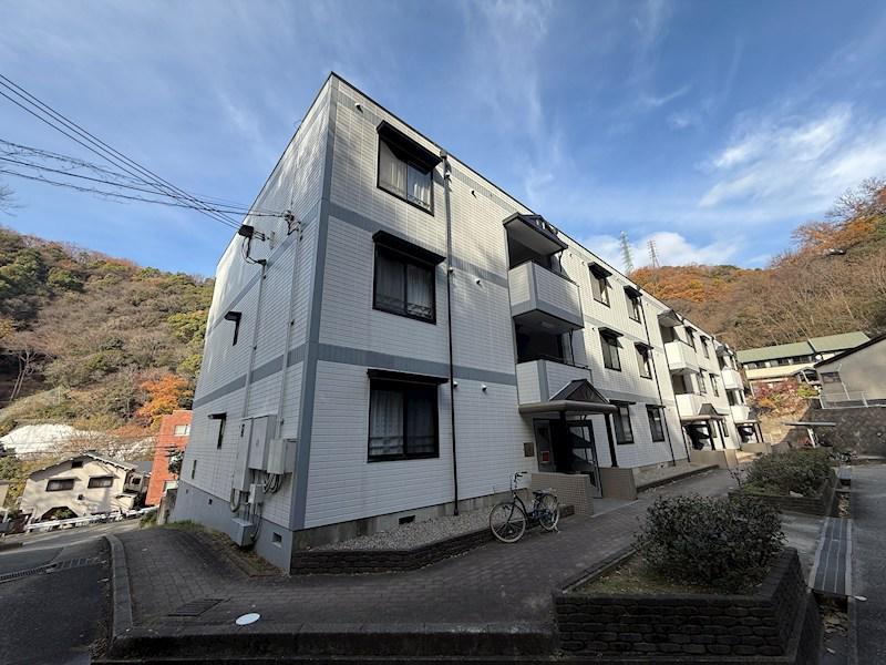 イーストヒルズ平野