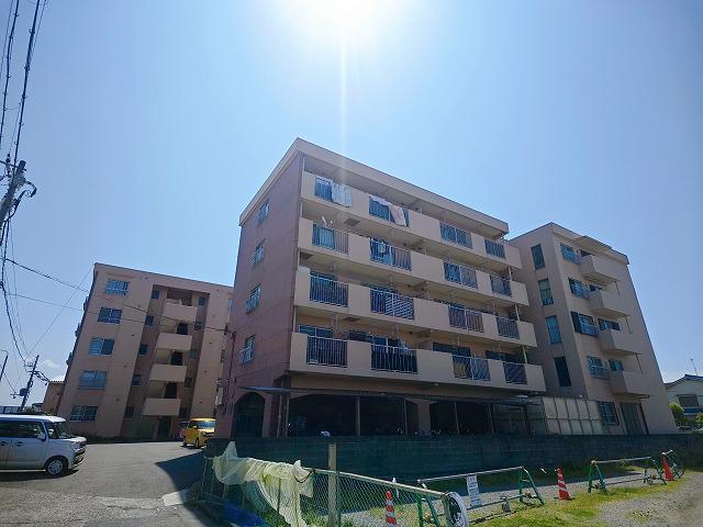 グランドハイツ西浜