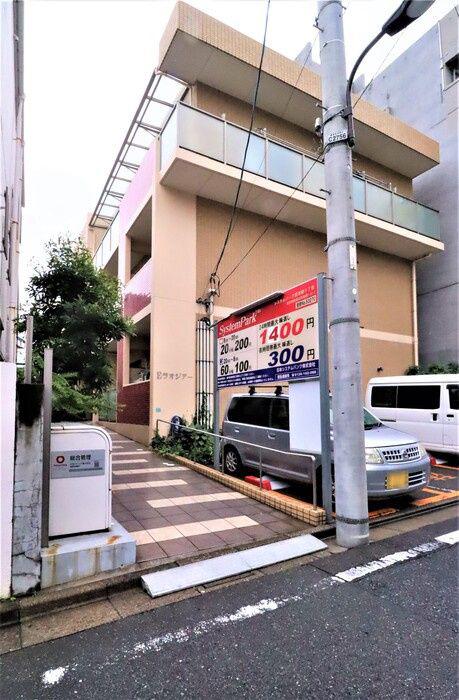 Eラオジア