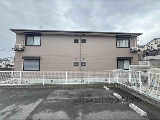 ファミールイケダ(2DK/1階)