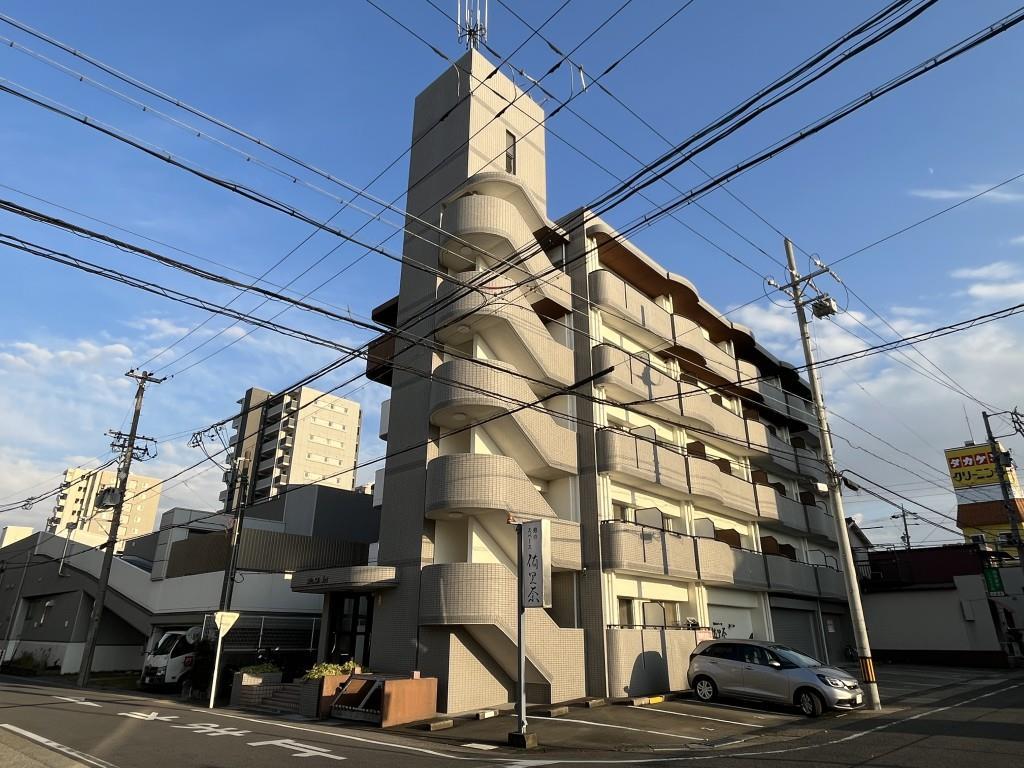 SPACE 1ST(1K/3階)の外観写真