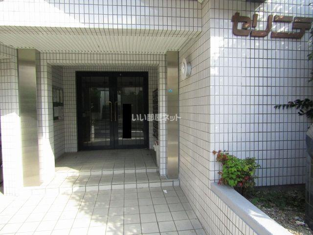 セリニティー一社