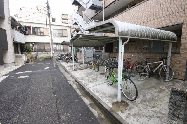 コアロード春日