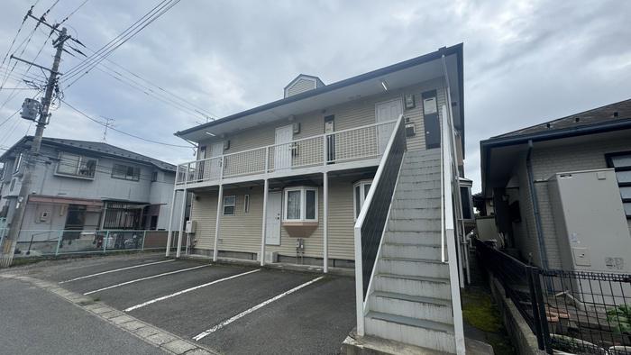 エミール小山