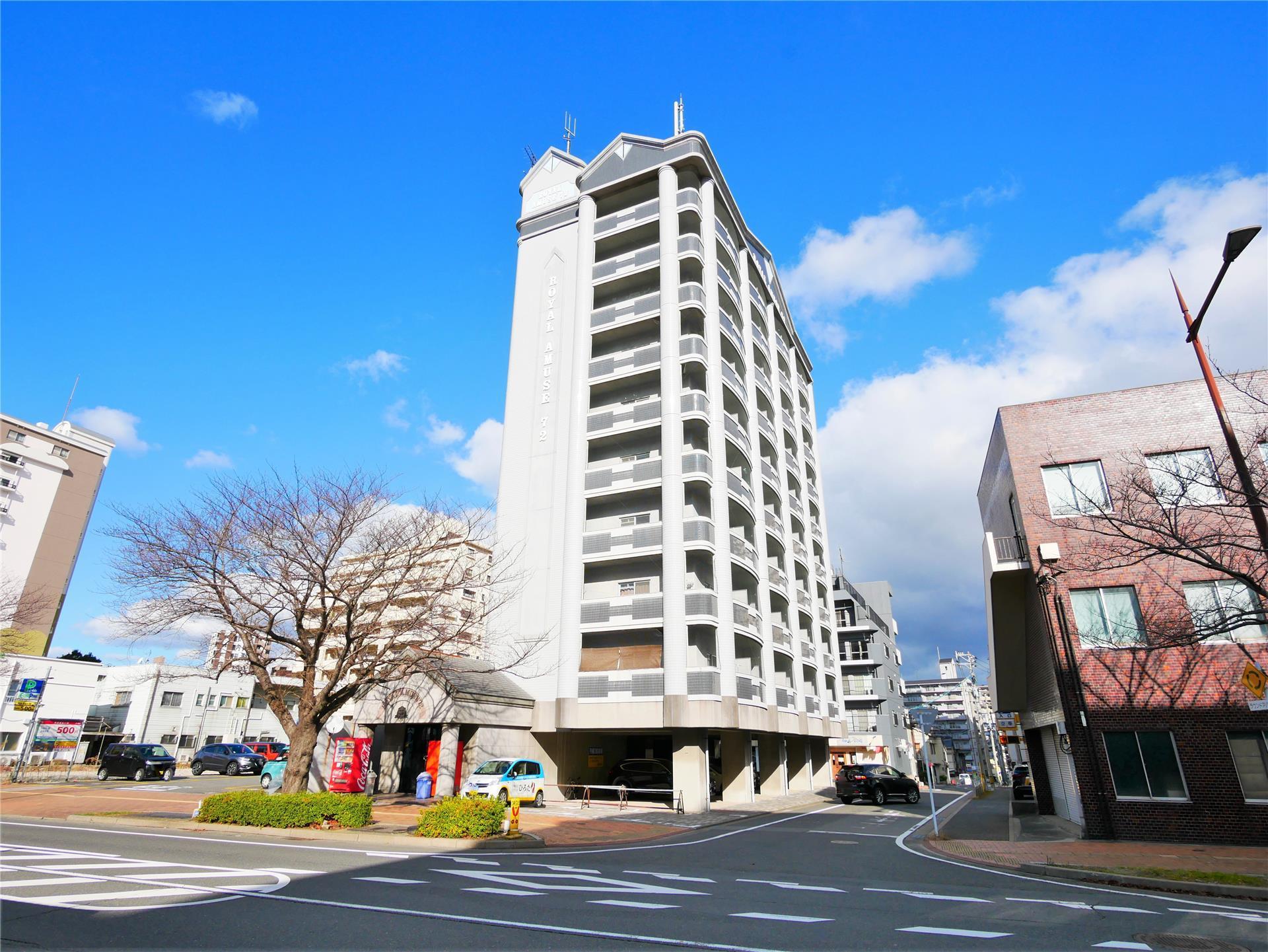 ロイヤルアミューズ