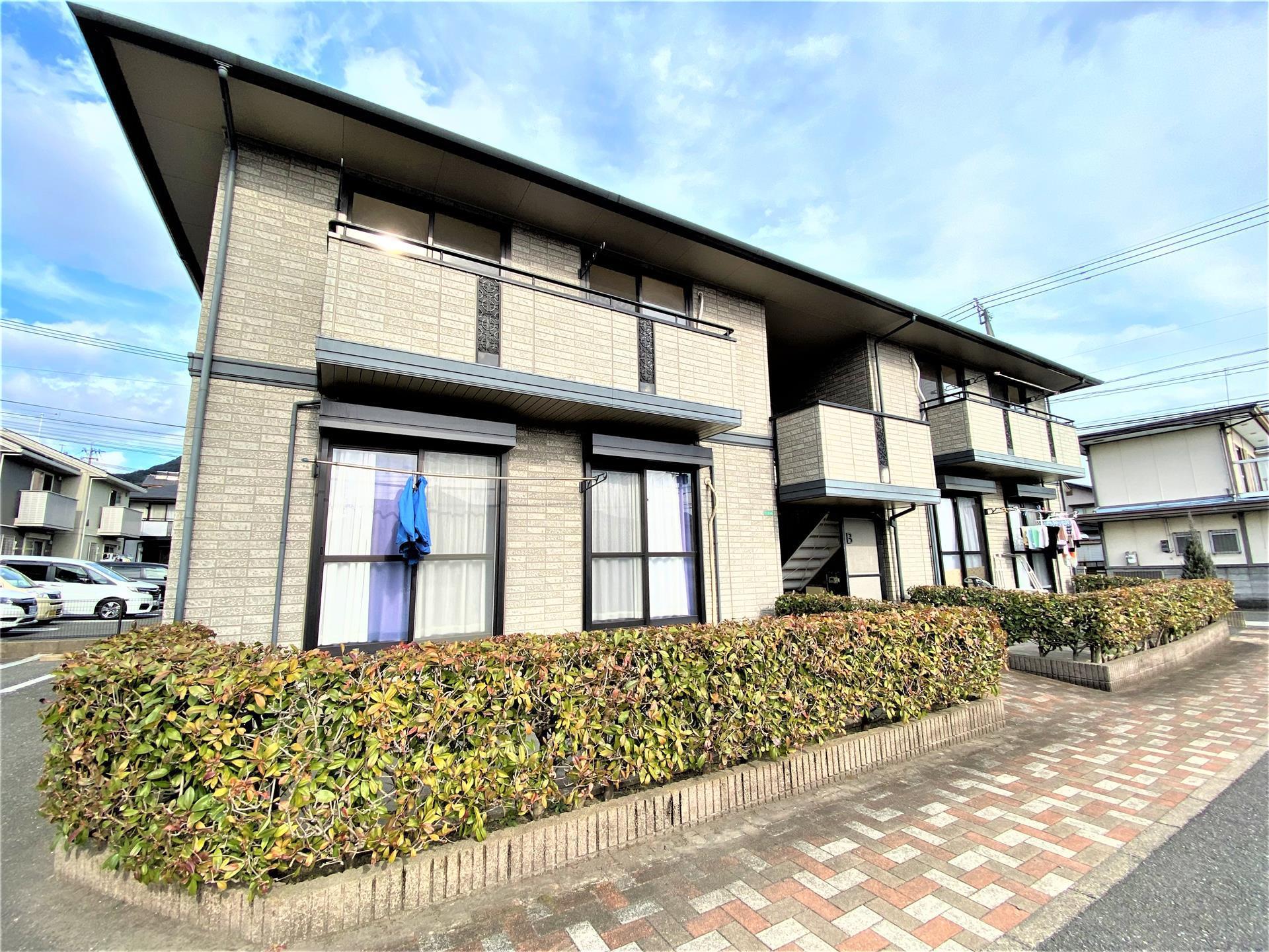 パストラル湯川 B棟
