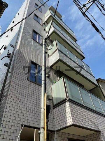 クリスタル ビルディング