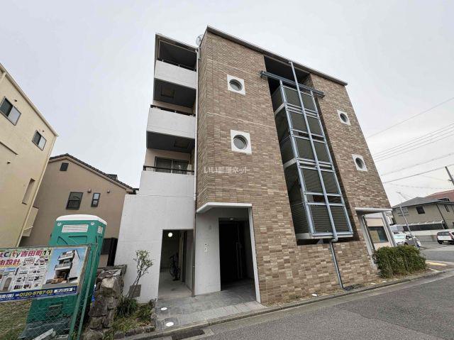22番館