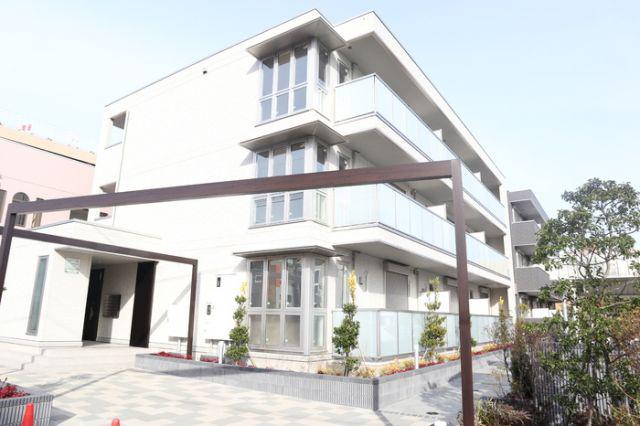 D-ROOMTODA FRONT COURT A
