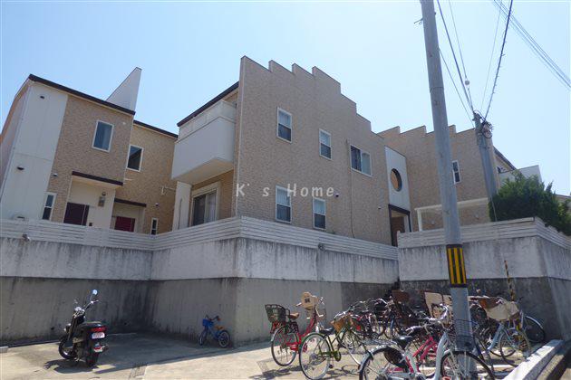 VIANO西山町