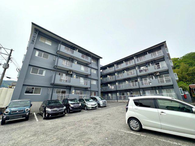 スカイビル亀川