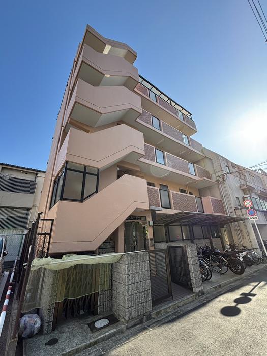 ラルーチェ逢坂