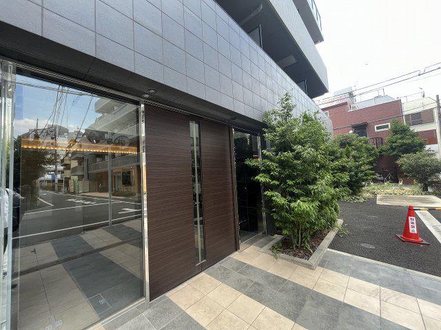 ALTERNA池袋イースト