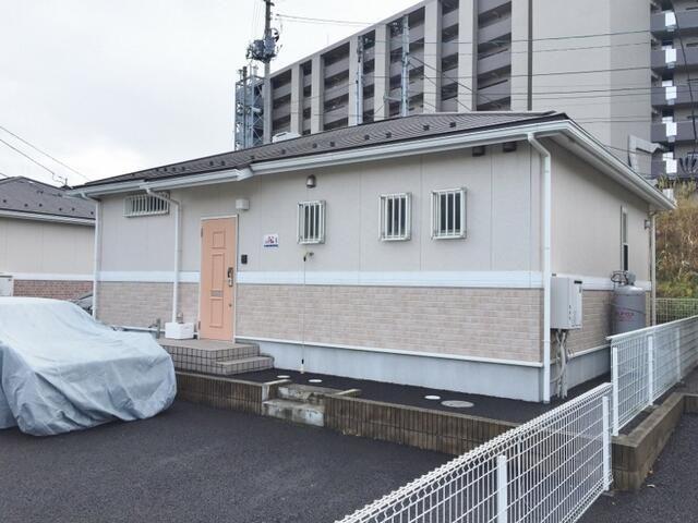 ガーデンパレスA