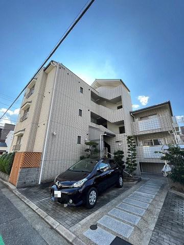 阪急神戸線 西宮北口駅 徒歩3分 3階建 築24年