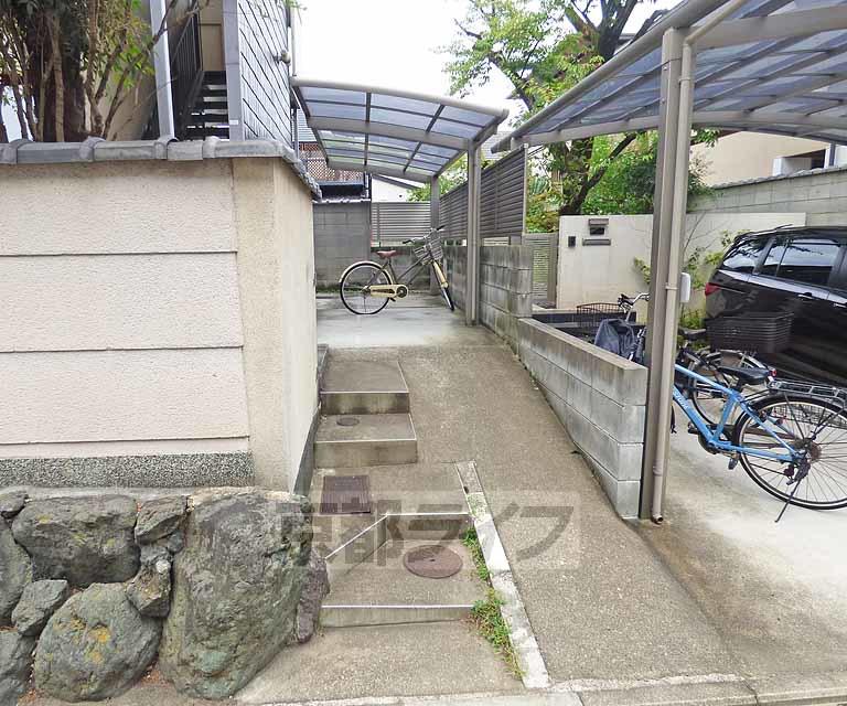 ハイツ鳳