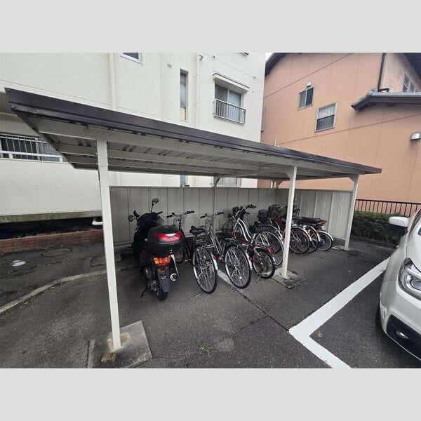 ハイツ小正A棟