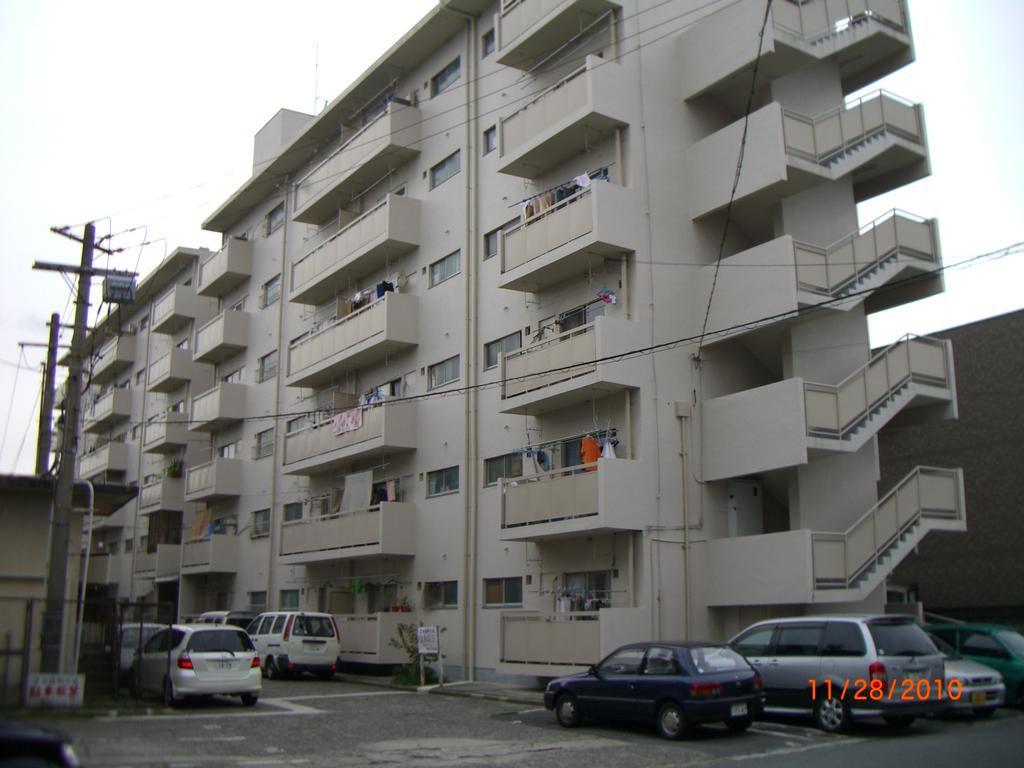 宏和マンション1号棟