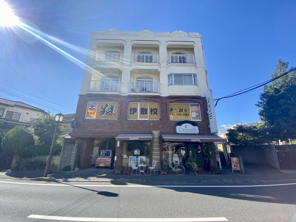 クロノスビル