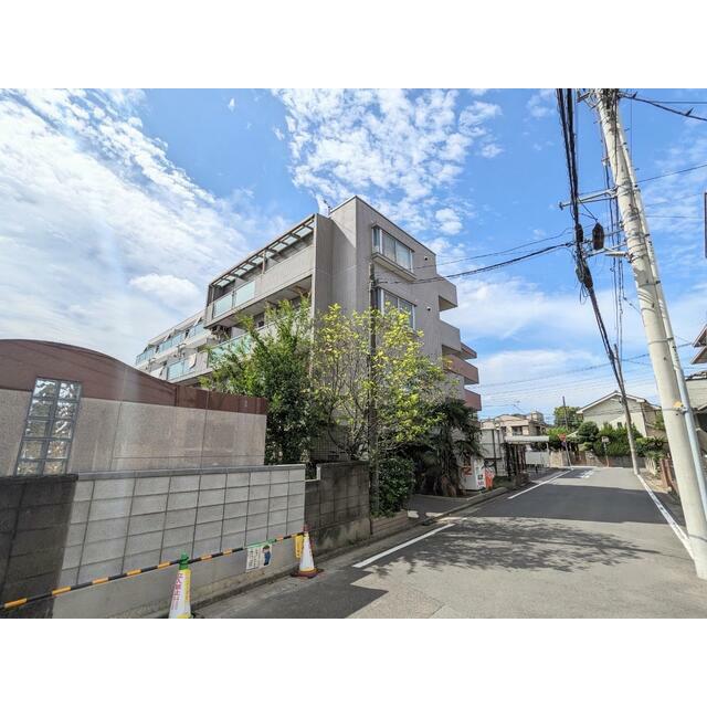 三郷FLATS