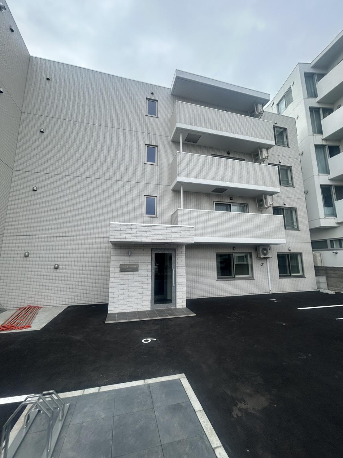 BLANC TERRACE 白石