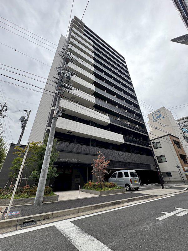 プレサンス伏見アーバンベース