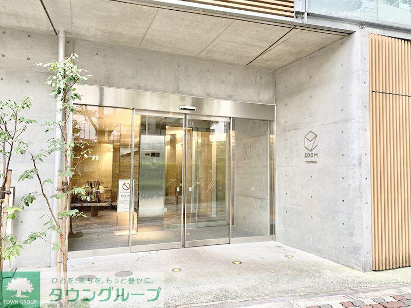 ZOOM都庁前