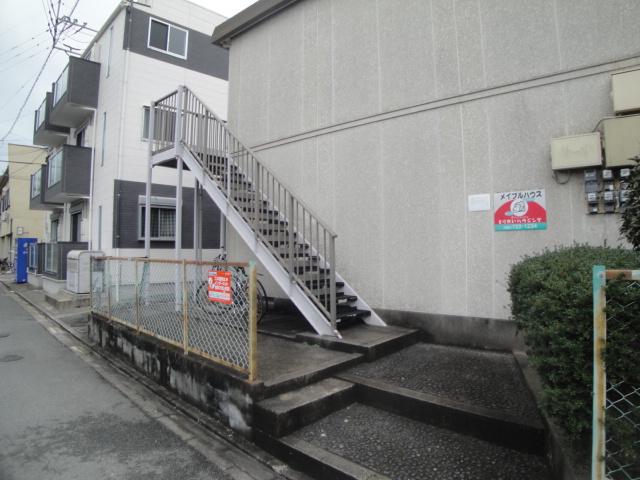 メイプルハウス