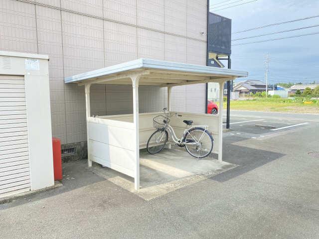 グランソレイユ A棟