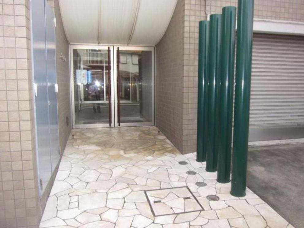 アキラクアトロ