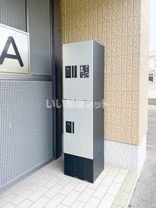 シャーメゾン高岡西