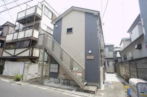 アムール・W