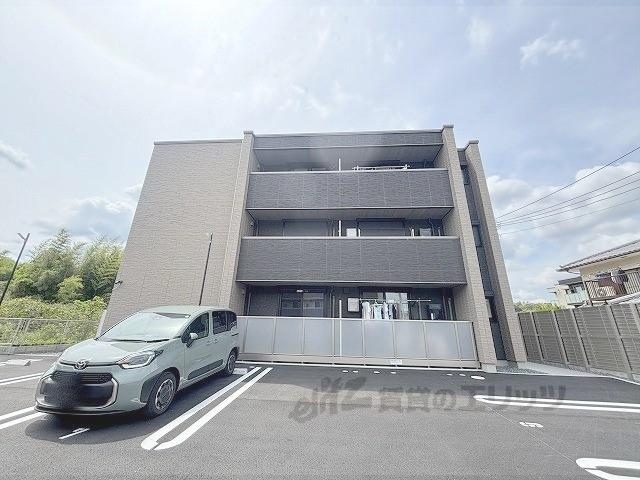 シャーメゾンM―SIX