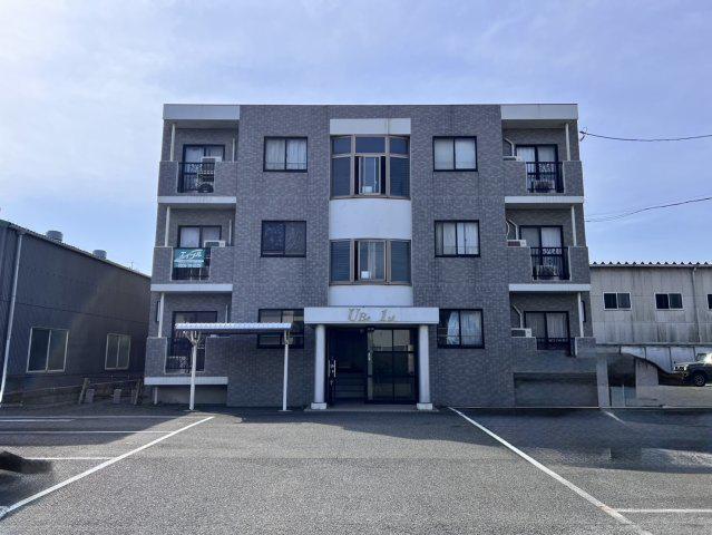 ウベファースト