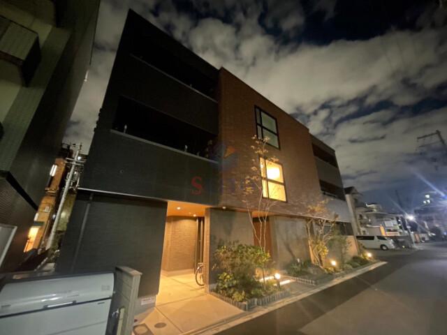 JS HOUSE