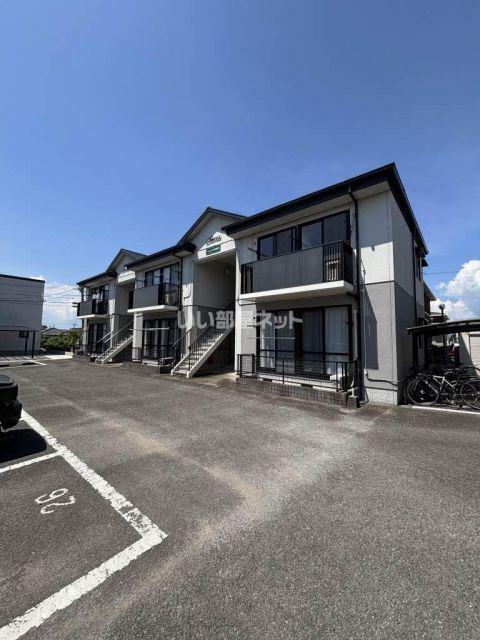 バリュージュ富の原E棟
