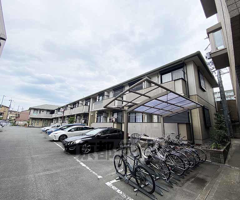 ヴィヴィセレサ壱番館