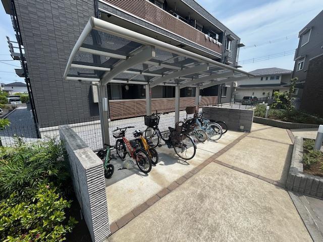 ウエスト COURT 結