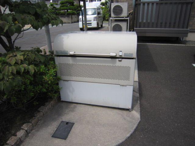 モナリエ多治米