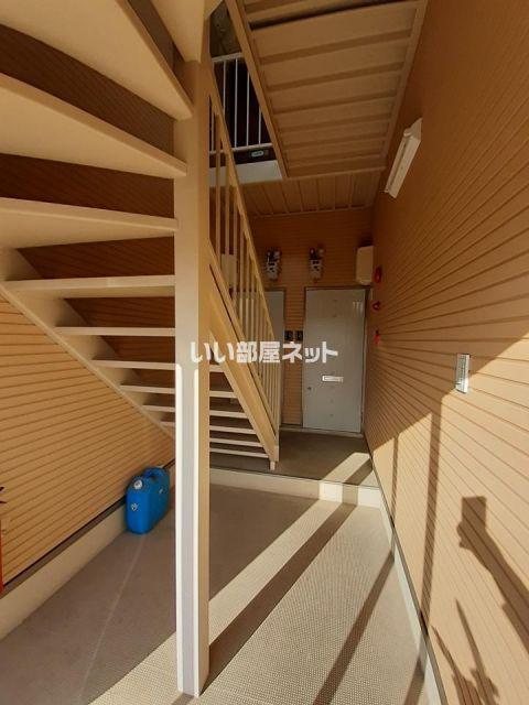 アンジュール