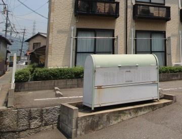 レオパレスルアール