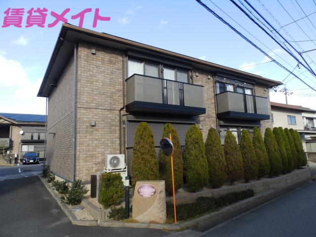 ドミール三日市 B