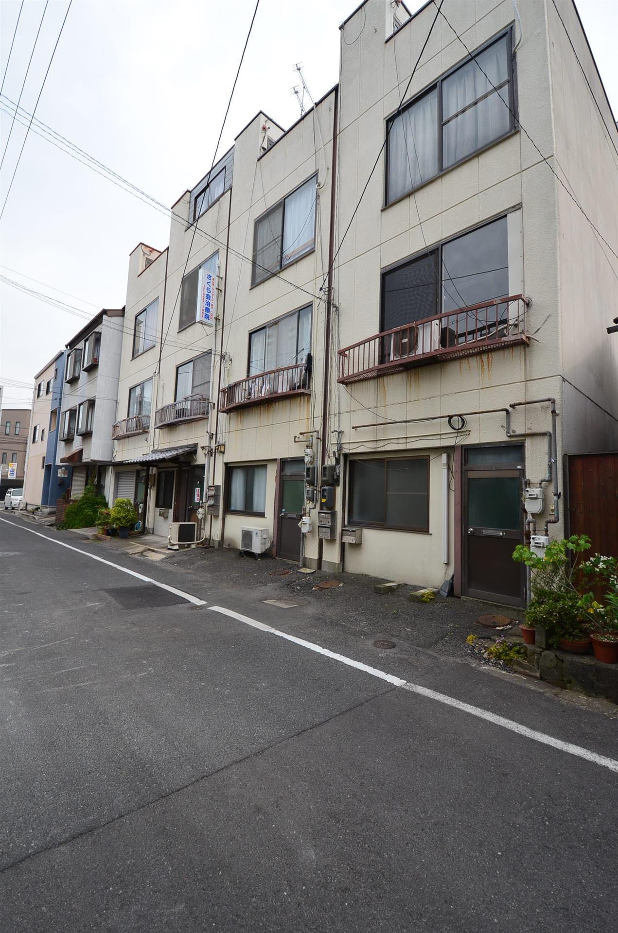 富田町コーポ(1K/2階)
